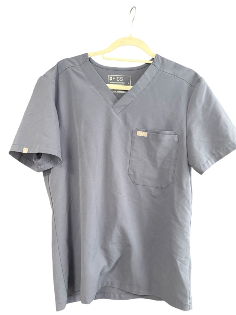 Figs scrub top